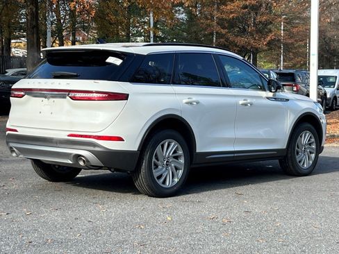 New 2026 Lincoln Corsair Premiere image 4