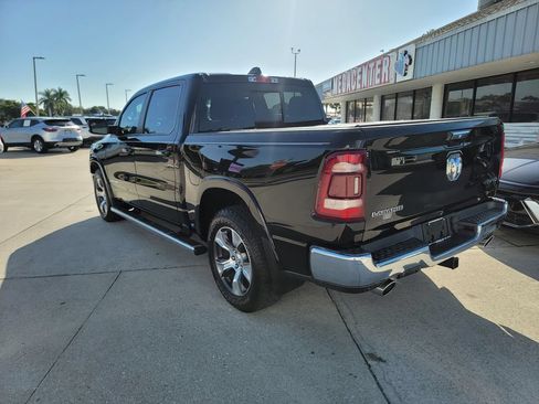 Used 2019 RAM 1500 Laramie AWD/4WD image 5