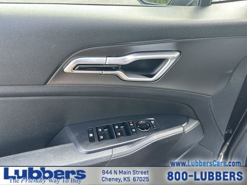 Used 2026 Kia Sportage LX FWD image 12