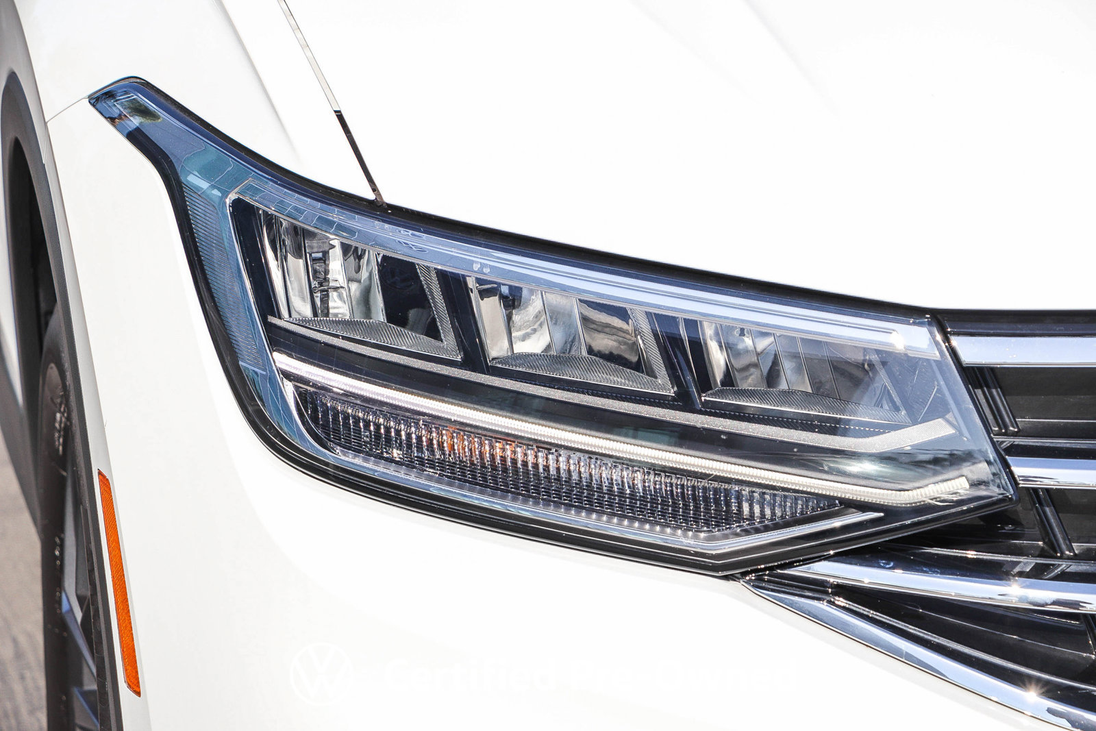 Used 2024 Volkswagen Tiguan SE AWD/4WD image 5