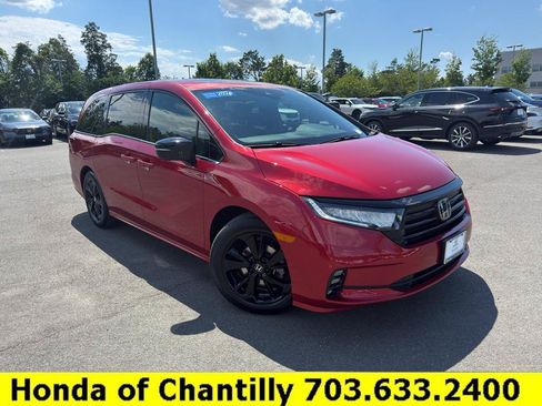 Used 2023 Honda Odyssey Sport image 1