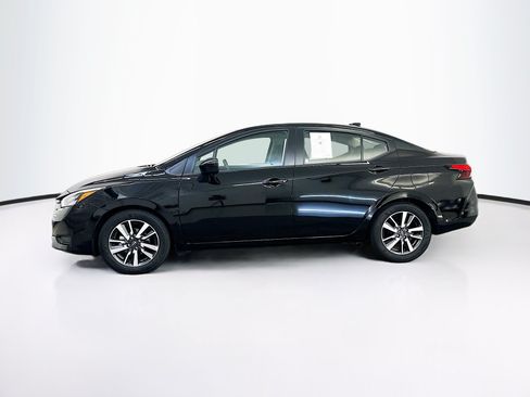 Used 2025 Nissan Versa SV FWD image 4