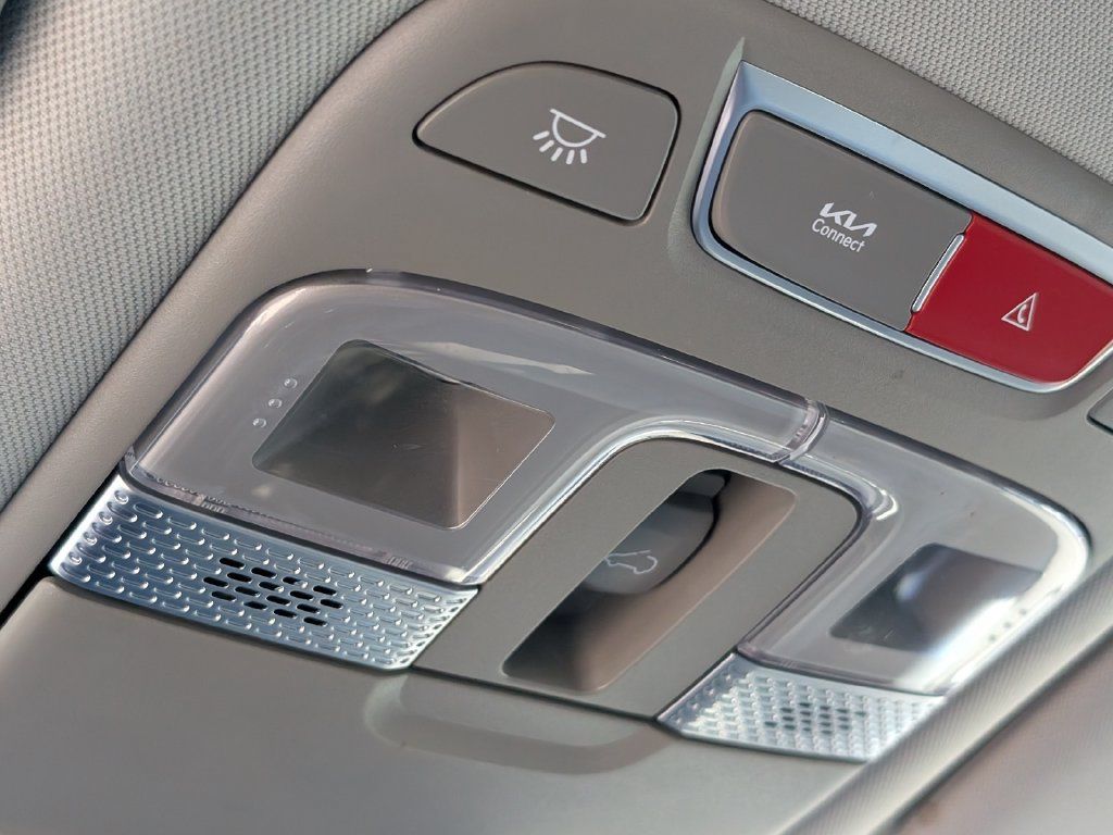 Certified 2023 Kia Telluride S w/ S Sunroof Package FWD image 29