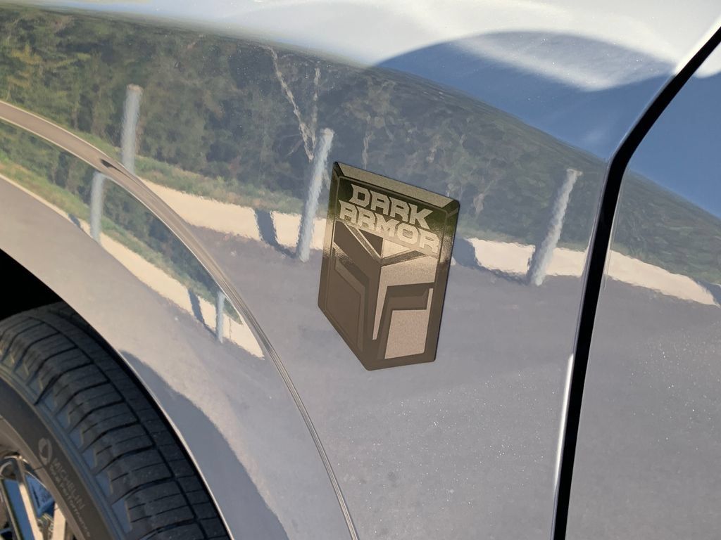 New 2026 Nissan Frontier SV w/ SV Convenience Package RWD image 2