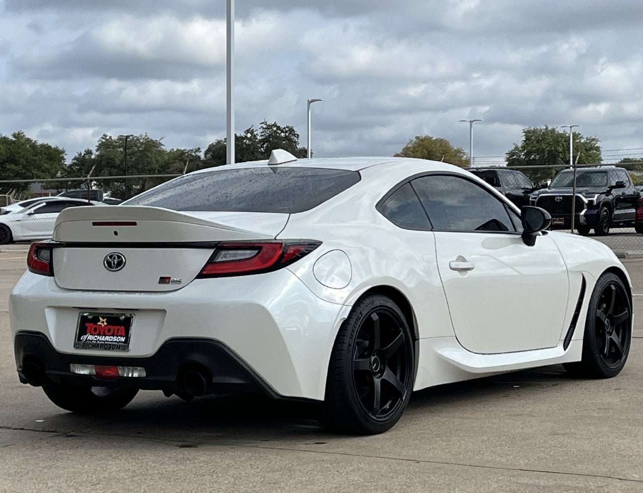 Used 2024 Toyota GR86 Premium RWD image 4
