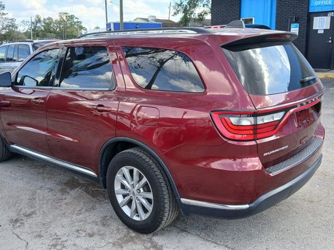 Used 2022 Dodge Durango SXT image 3