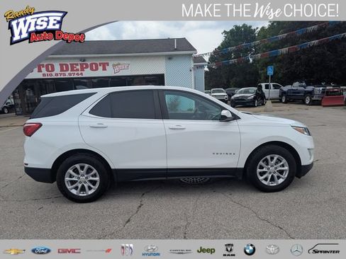 Used 2021 Chevrolet Equinox LT FWD image 2