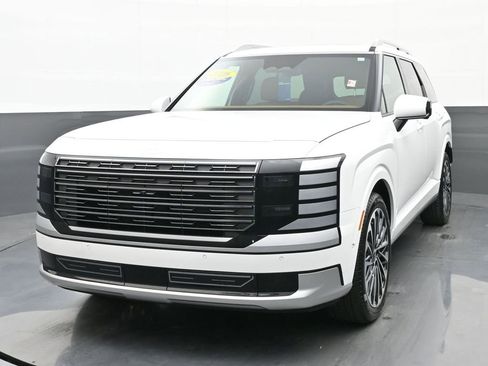 Used 2026 Hyundai Palisade Calligraphy image 8