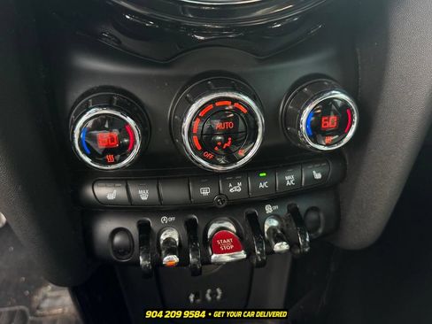 Used 2015 MINI Cooper 2-Door Hardtop FWD image 11