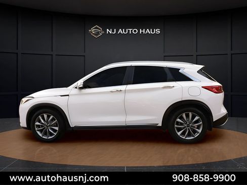 Used 2021 INFINITI QX50 Luxe w/ Accent Package FWD image 8