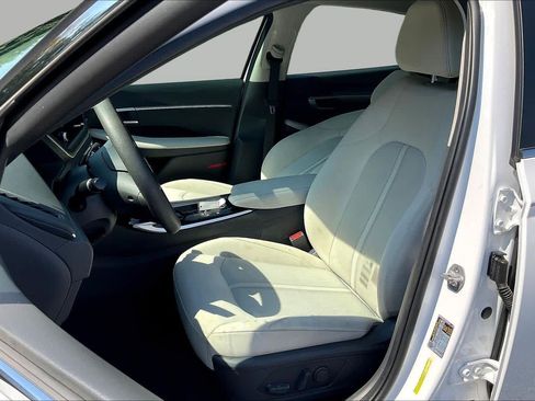 Used 2023 Hyundai Sonata SEL FWD image 8
