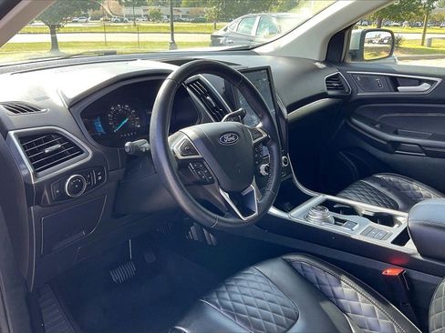 Used 2024 Ford Edge Titanium image 35