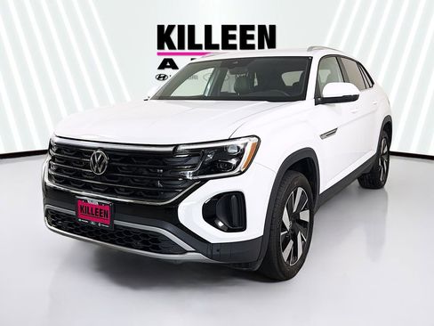 Used 2025 Volkswagen Atlas Cross Sport SE FWD image 3