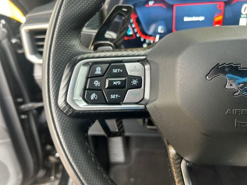 Used 2025 Ford Mustang GT Premium image 19