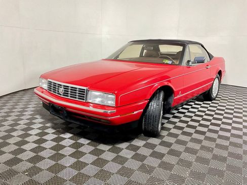 Used 1988 Cadillac Allante image 6