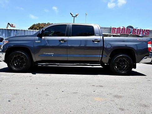 Used 2014 Toyota Tundra SR5 w/ SR5 Upgrade Package RWD image 4