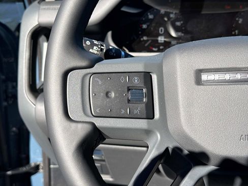 Certified 2025 Land Rover Defender 110 S image 28