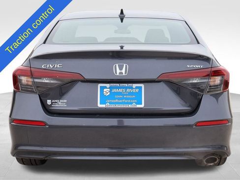 Used 2025 Honda Civic Sport image 4