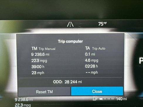 Used 2022 Volvo XC60 B5 Inscription w/ Protection Package Premier image 12