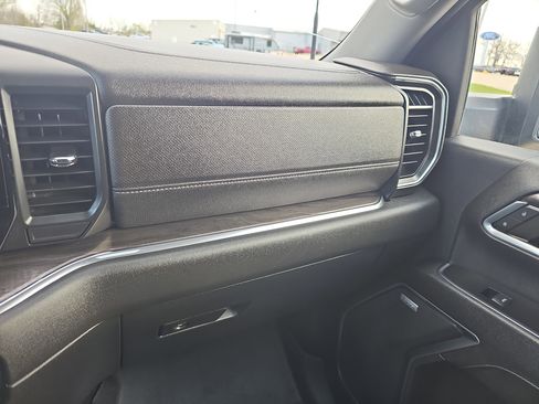 Used 2024 Chevrolet Silverado 2500 LTZ w/ LTZ Plus Package AWD/4WD image 42