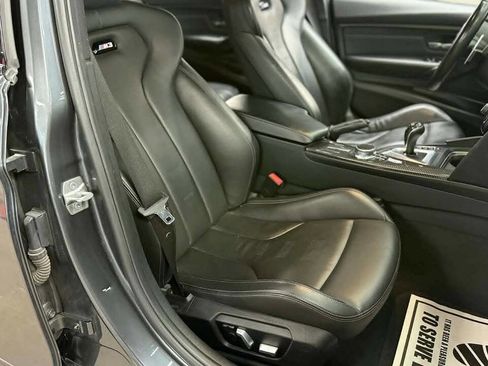 Used 2018 BMW M3 RWD image 11