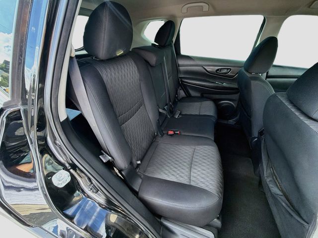 Used 2019 Nissan Rogue S FWD image 26