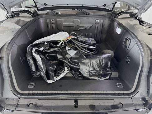 Used 2024 GMC Hummer EV 2X image 30