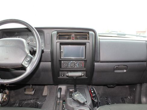 Used 2001 Jeep Cherokee Sport image 19