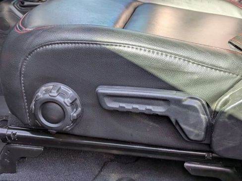 Used 2022 Jeep Gladiator Rubicon w/ Cold Weather Group image 21