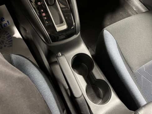 Used 2025 Nissan Versa SV image 26