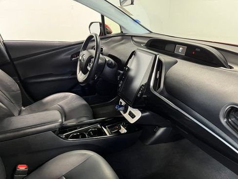 Used 2018 Toyota Prius Prime Premium w/ Carpet Mat Package FWD image 11