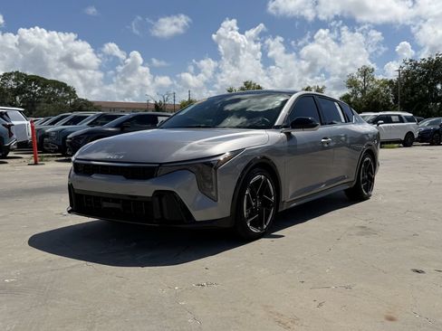 Certified 2025 Kia K4 GT-Line w/ GT-Line Sunroof Package FWD image 7