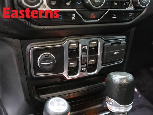 Used 2023 Jeep Wrangler Unlimited w/ Cold Weather Group AWD/4WD image 21