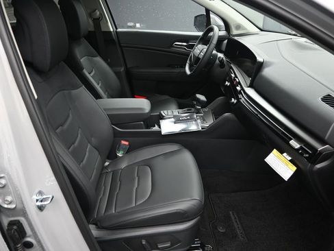 New 2026 Kia Sportage SX FWD image 40
