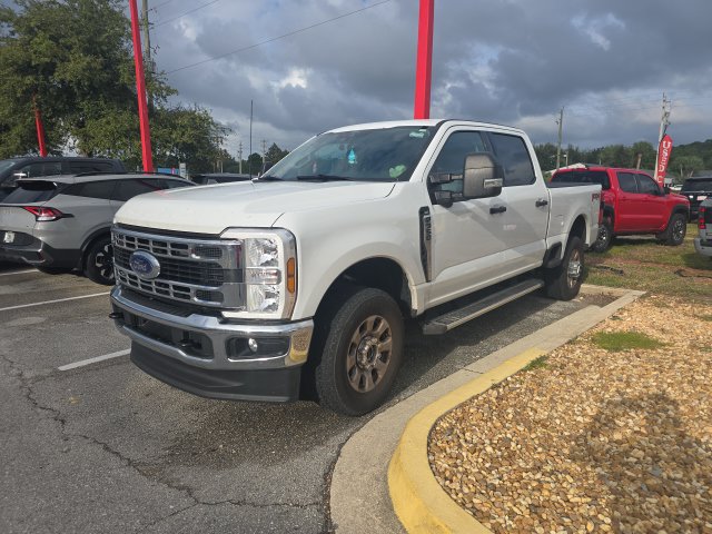 Used 2024 Ford F350 XLT w/ 360-Degree Camera Package AWD/4WD image 2