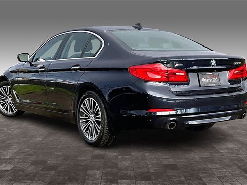 Used 2018 BMW 530i xDrive image 13