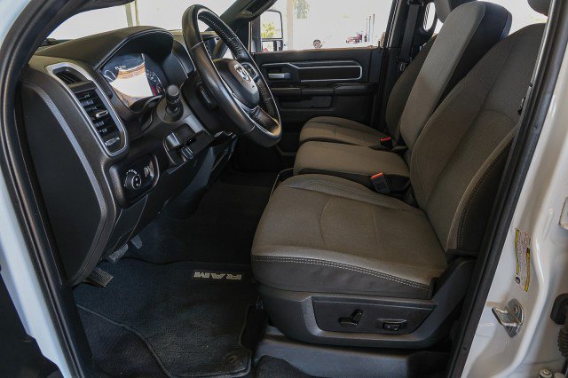 Used 2024 RAM 2500 Big Horn AWD/4WD image 11