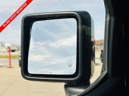 Used 2022 Jeep Gladiator Overland image 8