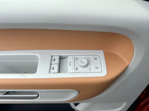 New 2025 Volkswagen ID. Buzz Pro S Plus image 40