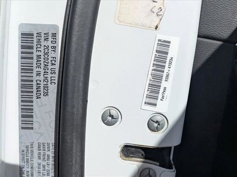 Used 2020 Dodge Challenger SXT image 22