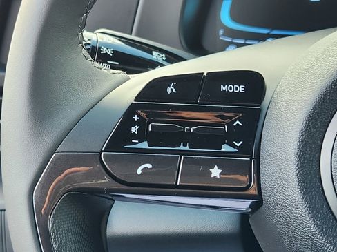 New 2025 Hyundai Elantra Sport image 32