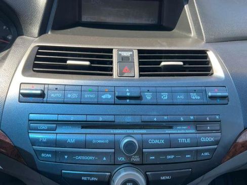 Used 2011 Honda Accord EX-L image 19