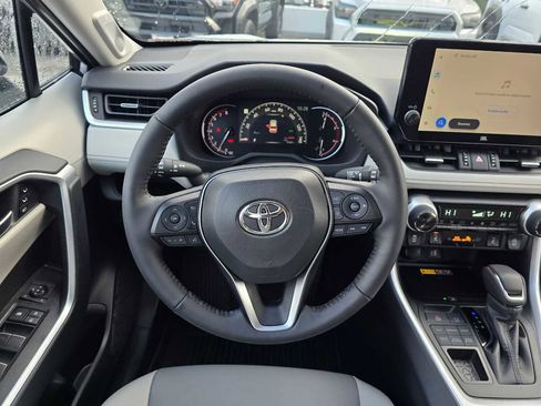 Certified 2025 Toyota RAV4 XLE Premium image 21