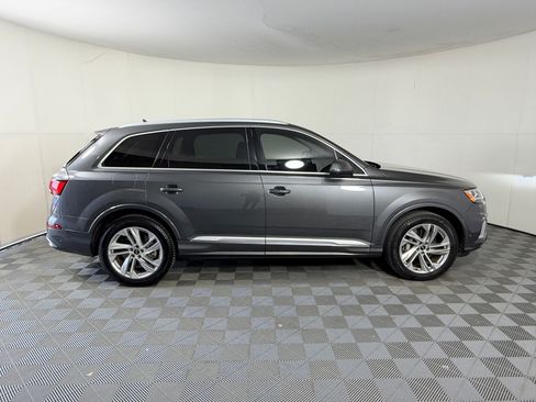 Used 2022 Audi Q7 3.0T Premium Plus w/ Premium Plus Package AWD/4WD image 8