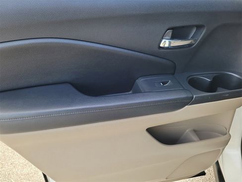 Used 2016 Honda Pilot Touring image 17