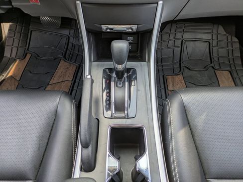 Used 2013 Honda Accord LX image 17