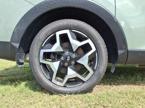 Used 2023 Hyundai Santa Cruz Limited AWD/4WD image 19