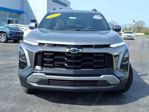 Certified 2025 Chevrolet Equinox ACTIV AWD/4WD image 2