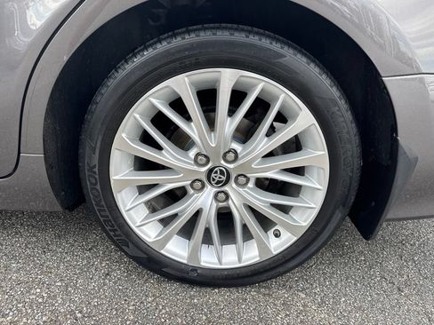 Used 2019 Toyota Camry XLE w/ Navigation Package FWD image 48