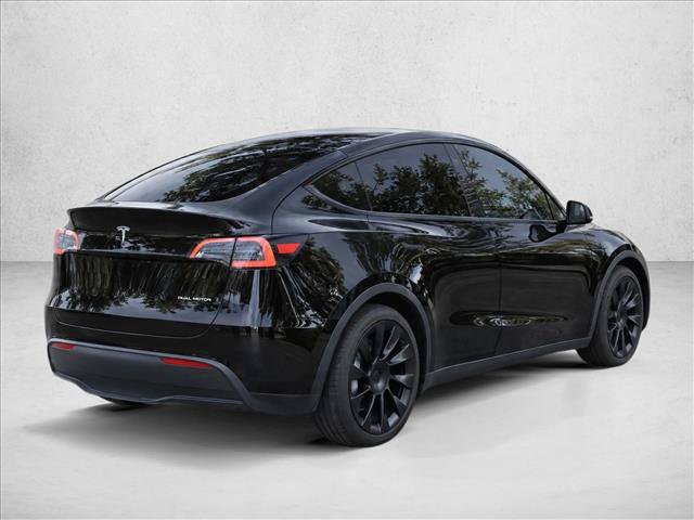 Used 2025 Tesla Model Y Long Range AWD/4WD image 7
